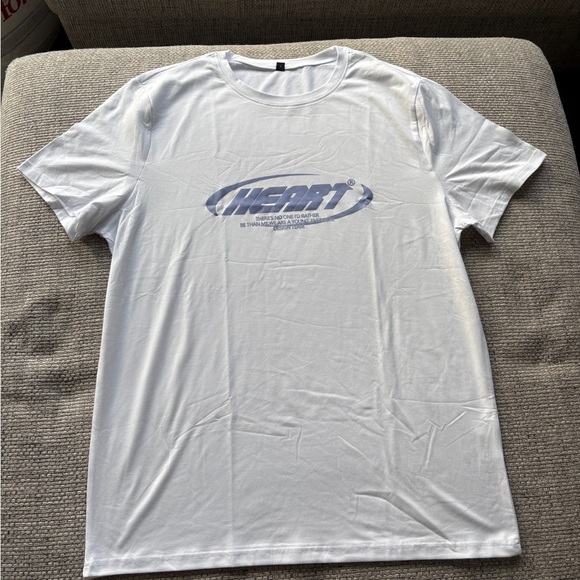 Men’s “Heart” Shirt - Picture 1 of 5